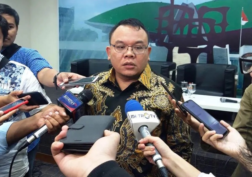 Jelang Pilkada Serentak 2024, Politisi PAN Minta Jokowi Segera Terbitkan Surpres Pergantian Komisioner KPU