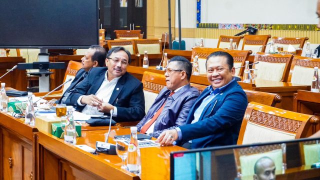 Bamsoet Soroti Praktik Memamerkan Tersangka Sebelum Diadili