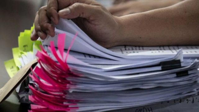 Profesionalisme dan Integritas Hakim MK dalam Menangani Sengketa Pilkada 2024: Pentingnya Profesionalisme Hakim MK