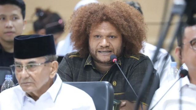 Paul Finsen Mayor Dorong Dialog dengan Masyarakat untuk Optimalisasi Proyek Strategis Nasional di Papua Barat