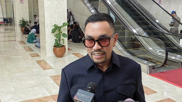 Buntut Pernyataan ‘Orang Tolol Sedunia’, NasDem Copot Ahmad Sahroni dari Pimpinan Komisi III DPR RI