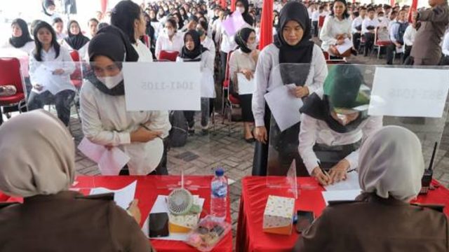DPR Desak Kemenpan RB Percepat Pengangkatan CASN, Tanpa Menunggu Jadwal Serentak