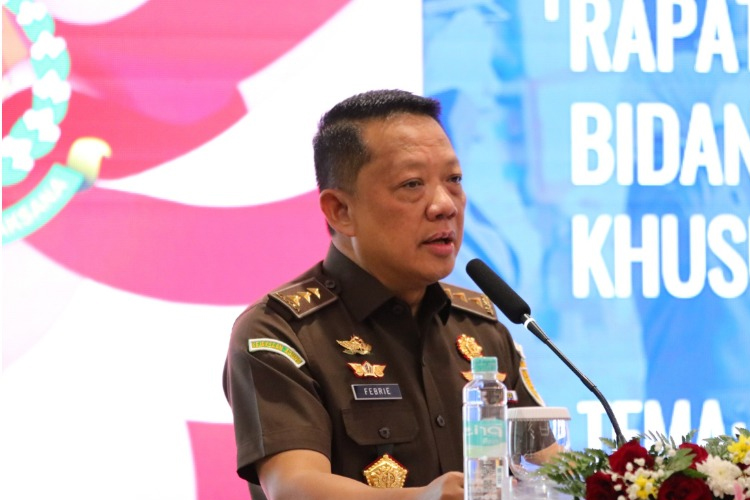 Kejaksaan Agung Periksa Saksi Kasus Korupsi Pertamina dan PT Timah, Dugaan Kerugian Besar Terungkap