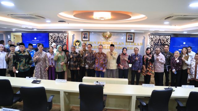 DPD RI Soroti Kinerja OJK 2024: Pinjol Ilegal, Literasi Keuangan, Hingga Kejahatan Siber