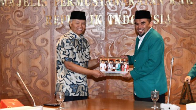 Wakil Ketua MPR Ajak Pesantren Bersinergi dengan NGO Pro Palestina Demi Indonesia Emas 2045