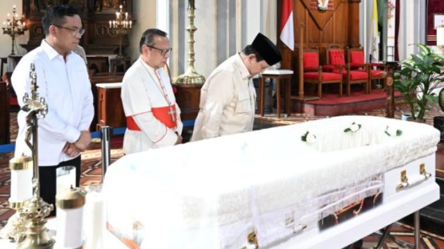 Presiden Prabowo Berduka, Melayat Uskup Emeritus Petrus Turang di Katedral Jakarta