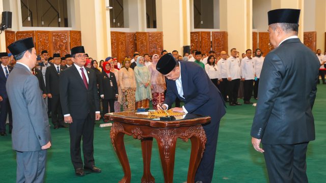 DPD RI Lantik Sekjen Baru, Sultan Bachtiar Najamudin Tekankan Profesionalisme dan Sinergi