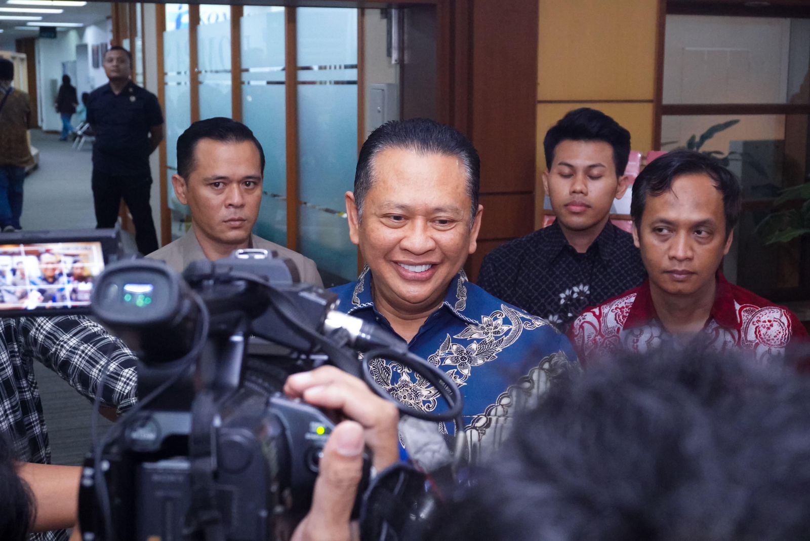 Presiden Prabowo Sukses Turunkan Tarif Ekspor ke AS dan Buka Pasar Eropa, Bamsoet: Langkah Visioner