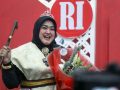 Fasion Show di DPRD DKI, Politisi PKS Juara Pertama dengan Kostum Cut Meutia