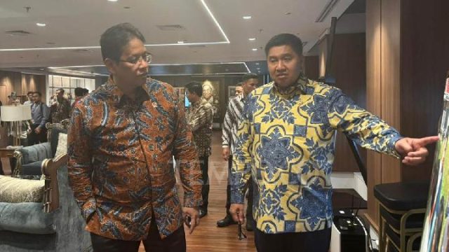 Menkeu Purbaya Bercanda soal Luas Ruang Kerja Maruarar Sirait: “Kalau Jadi Apartemen, Dapat Berapa Unit?”