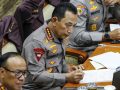 Kapolri Jenderal Listyo Sigit Prabowo saat memberikan paparan dalam Rapat Kerja bersama Komisi III DPR RI terkait penolakan wacana Polri di bawah kementerian.