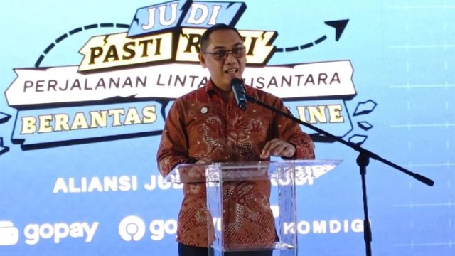 Ilustrasi infografis kerugian judi online dan logo Kementerian Komunikasi dan Digital (Kemkomdigi) dalam upaya pemberantasan judi daring.