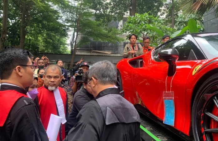 Gedung Kementerian Perindustrian di Jakarta terkait pernyataan resmi kasus dugaan penyimpangan ekspor CPO.