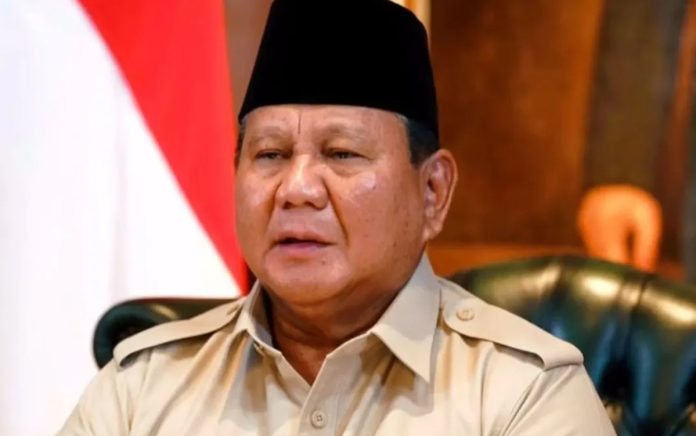 Suasana rapat terbatas di Istana Kepresidenan yang dipimpin Presiden Prabowo Subianto membahas teknis pembangunan Giant Sea Wall Pantura Jawa.