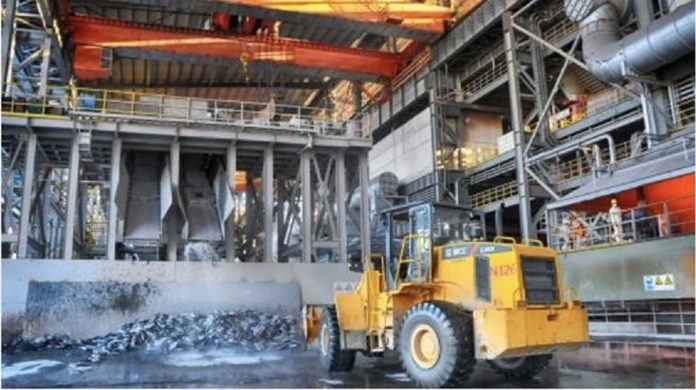 Aktivitas ekonomi warga di sekitar kawasan industri Morowali yang bersinergi dengan keberadaan smelter nikel.