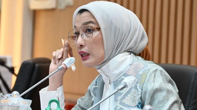 Anggota Komisi IX DPR RI Arzeti Bilbina memberikan pernyataan mengenai urgensi pengetatan SOP keamanan pasien di fasilitas kesehatan nasional.