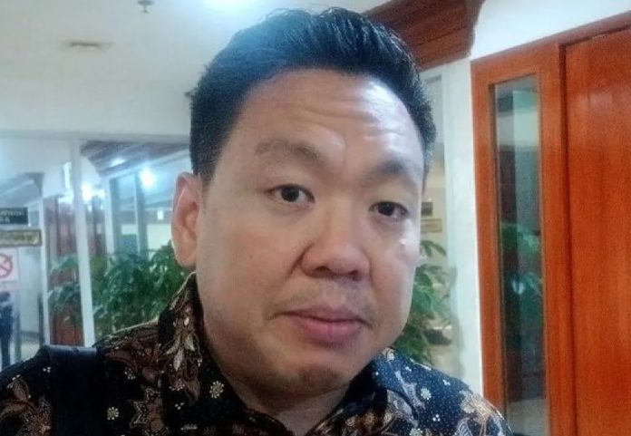 Komisi IX DPR RI berencana memanggil pimpinan Badan Gizi Nasional terkait polemik motor listrik MBG.