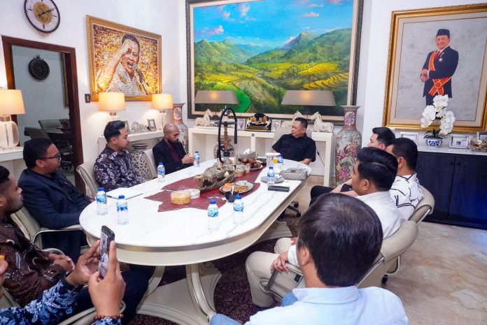 Anggota DPR RI Bambang Soesatyo menerima pengurus Komite Advokat Muda Indonesia di Jakarta untuk membahas peran advokat dalam penegakan hukum.