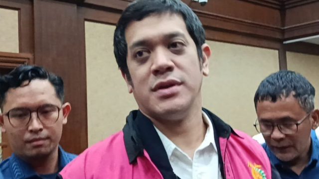 Suasana persidangan kasus korupsi pengadaan minyak yang melibatkan Muhamad Kerry Adrianto Riza di Pengadilan Tinggi Jakarta.