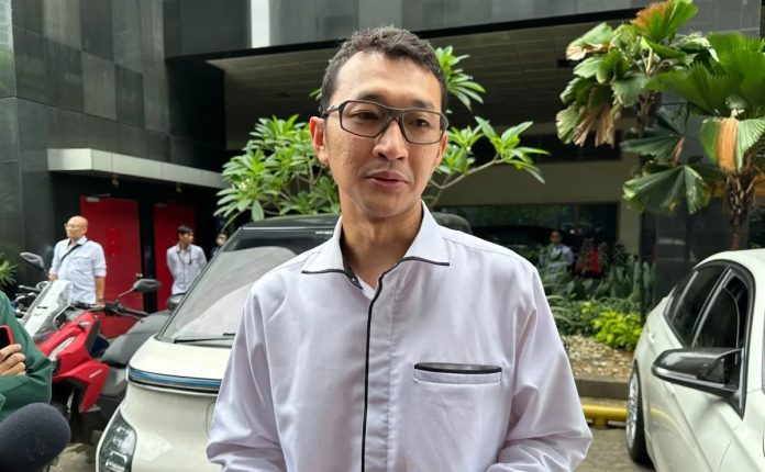Juru Bicara KPK Budi Prasetyo mengonfirmasi pemanggilan anggota DPRD Kabupaten Bangkalan berinisial RKB (Rokib).