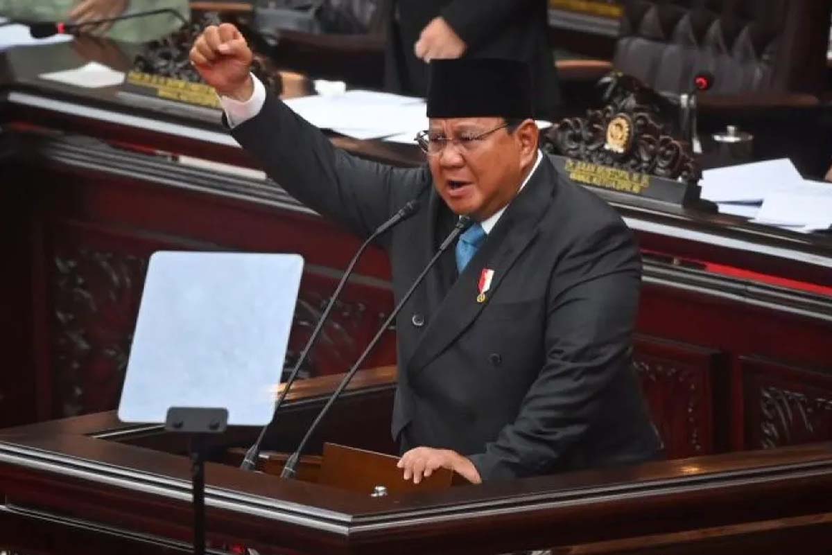 Prabowo Minta Rakyat Rekam Video Aparat Nakal Menggunakan Ponsel: Lapor Langsung ke Saya!