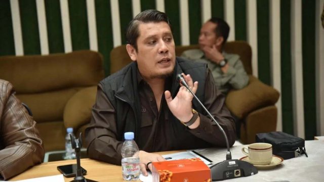Anggota Komisi I DPR RI Yudha Novanza Utama memberikan keterangan terkait penguatan keamanan siber dan pemberantasan jaringan judi online transnasional.