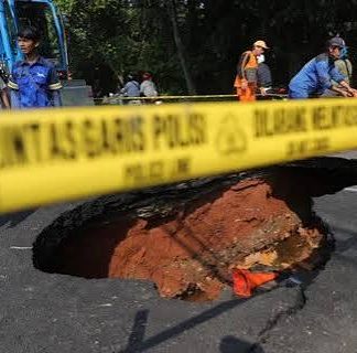 DPRD DKI Soroti Jalan Amblas di Lenteng Agung, Minta Audit Infrastruktur