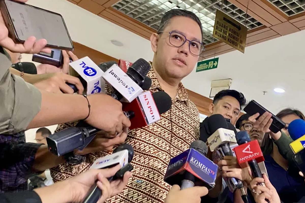 Soroti Kasus Penyiraman Air Keras Aktivis Andrie Yunus, Komisi I DPR Buka Ruang Evaluasi Peradilan Militer