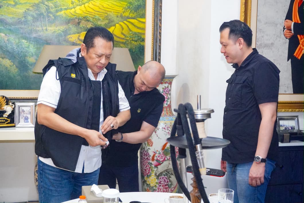 Tangkis Peluru .44 Magnum, Bamsoet Kenalkan Jaket Anti-Begal Garapan PERIKHSA dan Anubis Bodyarmor