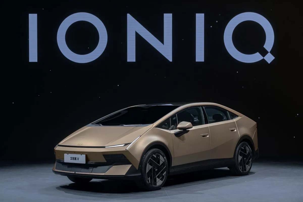 Sedan Listrik Hyundai Ioniq V